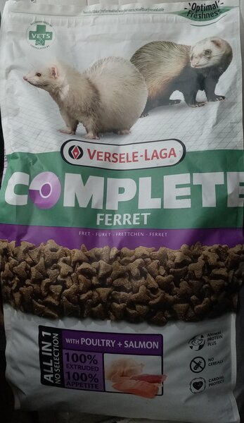 Hrana completa pt. dihori, gratuit (expirata, vedeti poze)